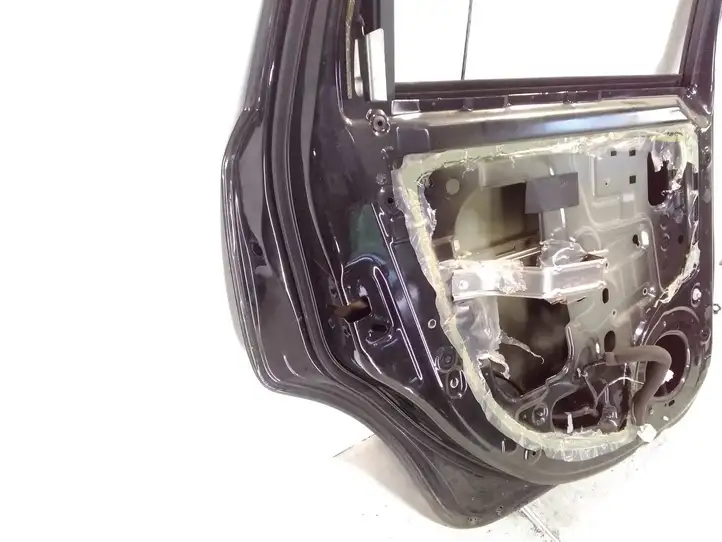 Nissan Note (E11) (2006 - 2014) Задняя дверь — фото 8