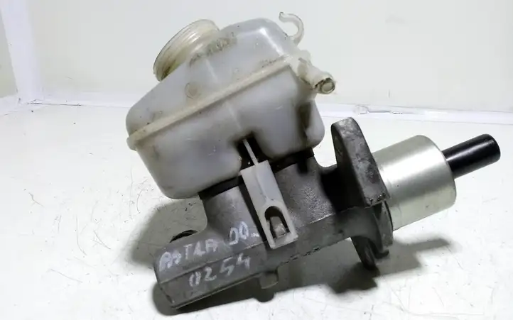 Opel Astra G (1998 - 2004) 32066734 Главный тормозной цилиндр — фото 1