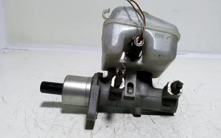 Opel Astra G (1998 - 2004) 32066734 Главный тормозной цилиндр — фото 4
