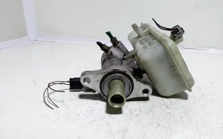 Renault Laguna II (2001 - 2005) 03350884771 Главный тормозной цилиндр — фото 3