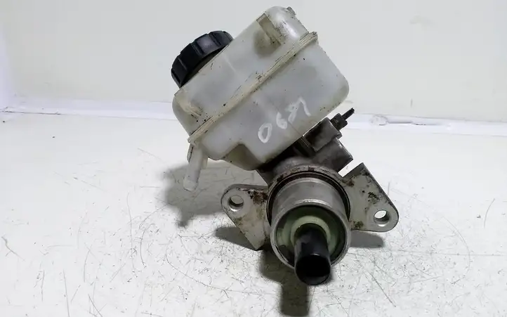 Opel Astra G (1998 - 2004) 32066734 Главный тормозной цилиндр — фото 4