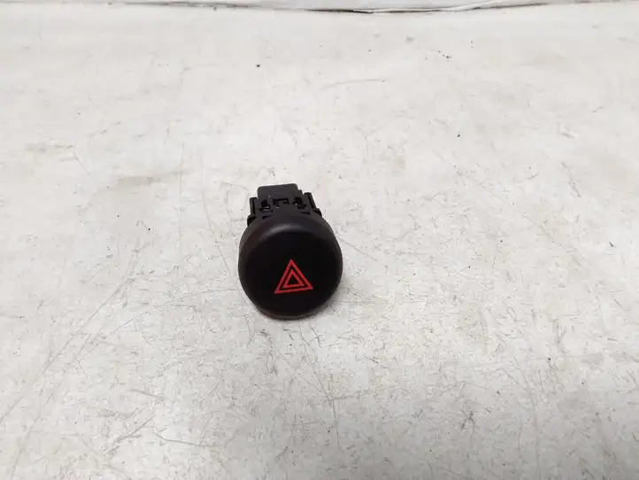 Nissan Juke I F15 (2010 - 2018) 06019 Включатель аварийных фонарей — фото 1