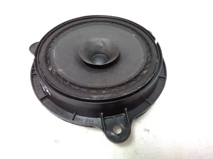 Nissan Juke I F15 (2010 - 2018) 28156EE500 Динамики задних дверей — фото 1