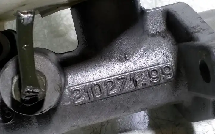 Mitsubishi Carisma (1999 - 2004) 21027199 Главный тормозной цилиндр — фото 5