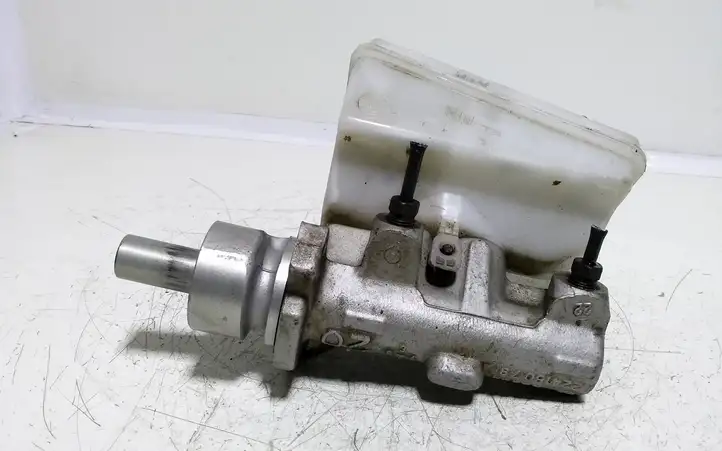 Toyota Yaris Verso (1999 - 2005) 0204224219 Главный тормозной цилиндр — фото 3