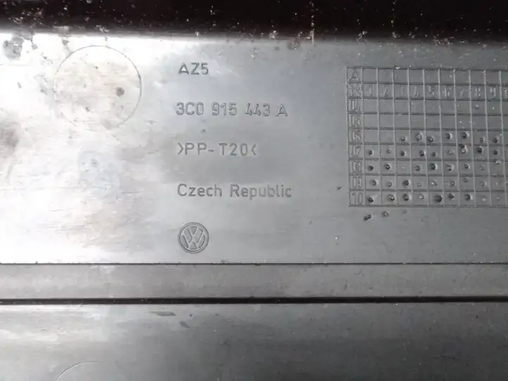 Volkswagen PASSAT B7 (2011 - 2014) 3C0915443A Ящик аккумулятора — фото 8