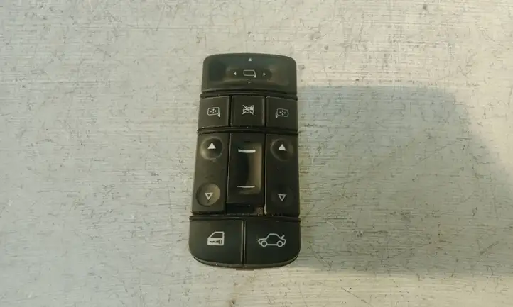 Opel Vectra C (2002 - 2005) 687833988 Блок кнопок стеклоподъемников — фото 1