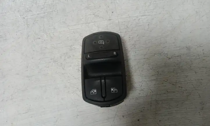 Opel Corsa D (2006 - 2010) 13258521AA Кнопка стеклоподъемников — фото 1