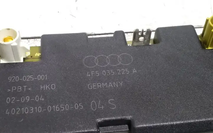 Audi A6 S6 C6 4F (2004 - 2008) 4F5035225A Усилитель антенны — фото 2