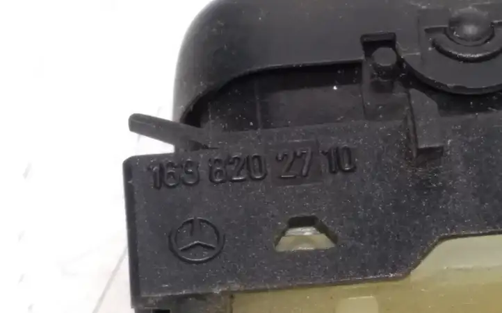 Mercedes-Benz ML W163 (1997 - 2005) 1638202710 Кнопка ESP — фото 2