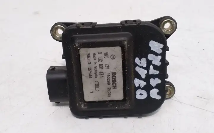Opel Astra G (1998 - 2004) 0132801134 Двигатель задвижки потока воздуха — фото 1