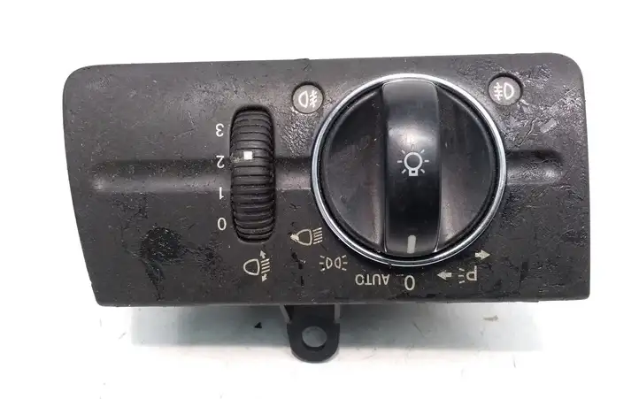 Mercedes-Benz E W211 (2002 - 2009) 2115450304 Включатель фонарей — фото 1