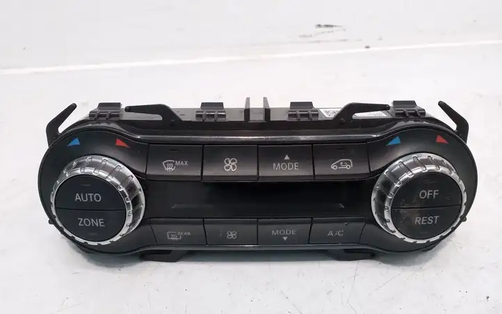 Mercedes-Benz CLA C117,X117,W117 (2013 - 2019) Блок управления климат-контролем — фото 1