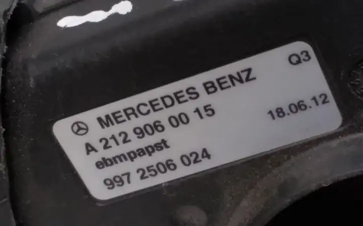 Mercedes-Benz CLS C218,X218 (2011 - 2017) A2128321345 Вентилятор охлаждения ЭБУ — фото 2