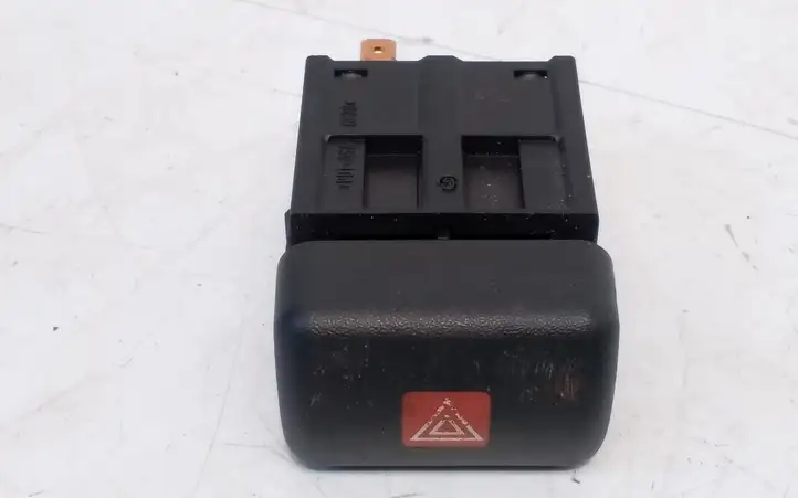 Opel Zafira A (1999 - 2003) 90589897 Включатель аварийных фонарей — фото 1