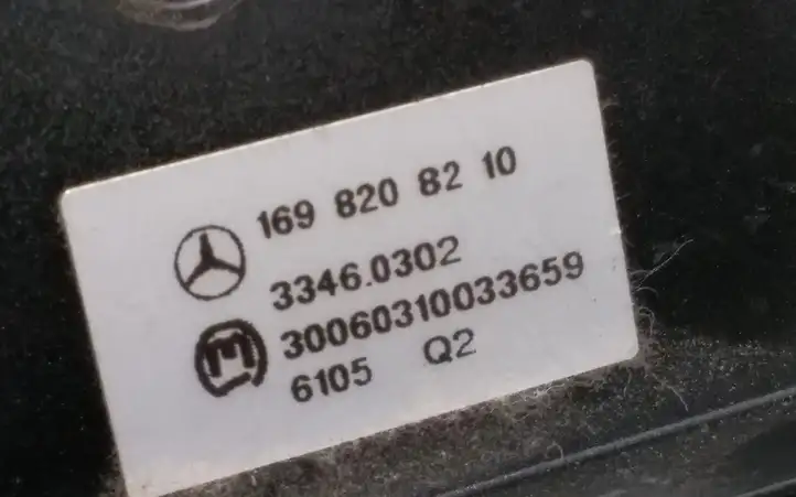 Mercedes-Benz B-class W245 (2005 - 2008) 1698208210 Блок кнопок на панели — фото 3