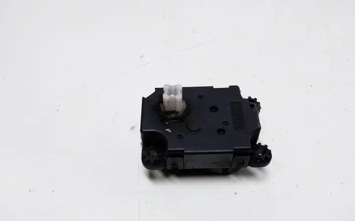 Opel Astra H (2004 - 2009) 52406341 Двигатель задвижки потока воздуха — фото 2