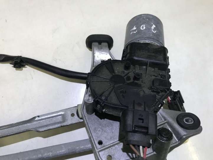Peugeot 207 (2006 - 2009)  0390241931 Двигатель стеклоочистителей