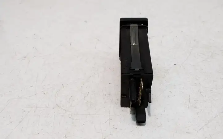 Volkswagen PASSAT B5.5 (2001 - 2005) 3B0959621D Кнопка обогрева стекла — фото 4