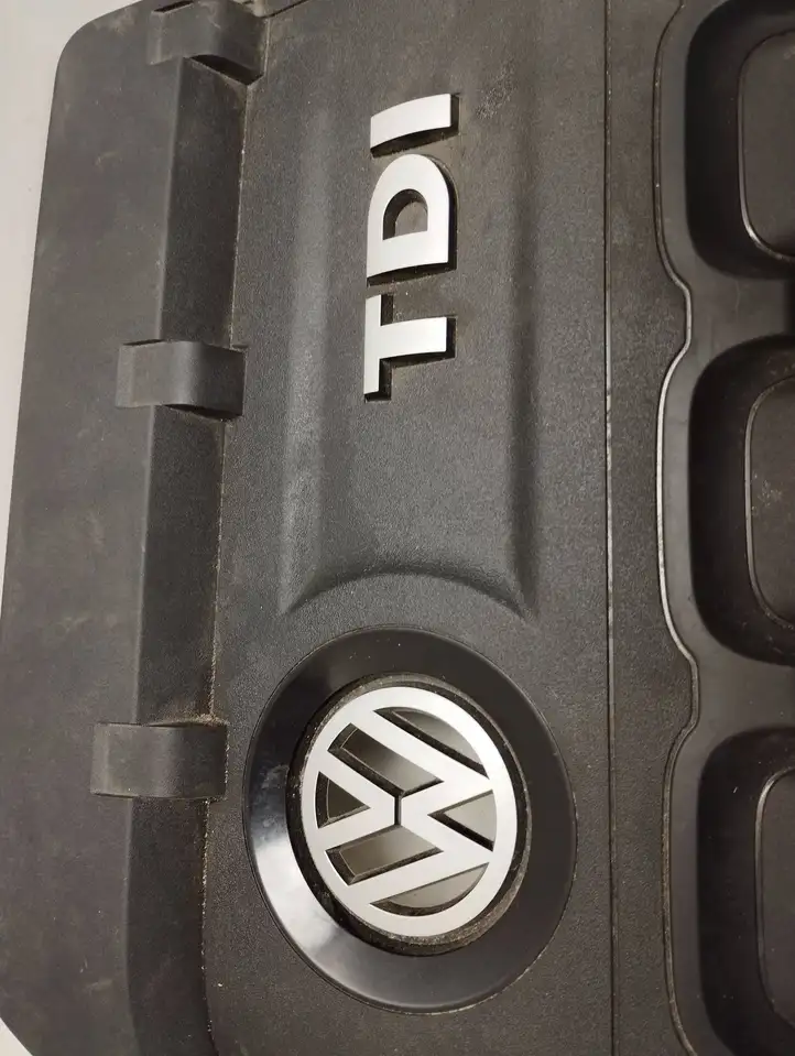 Volkswagen Tiguan Allspace (2017 - ) 03N103925A Крышка двигателя декоративная — фото 3