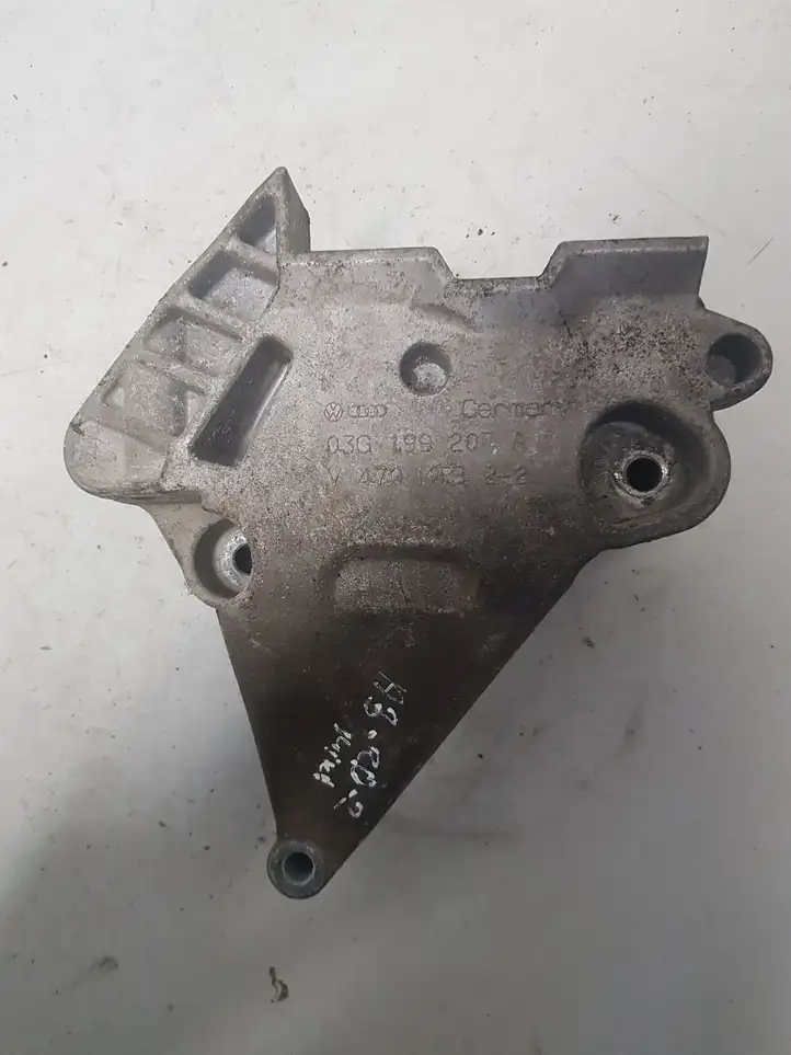 Audi A3/S3 8P (2004 - 2008) 03G199207A Кронштейн двигателя — фото 1