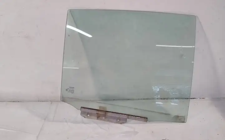 Toyota Yaris (2005 - 2009) 43R00048 Стекло задней двери — фото 1