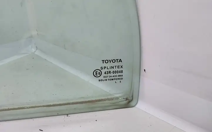 Toyota Yaris (2005 - 2009) 43R00048 Форточка двери — фото 2
