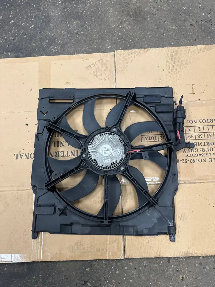 BMW X5 E70 (2006 - 2013) 8508177 Электровентилятор радиатора — фото 1