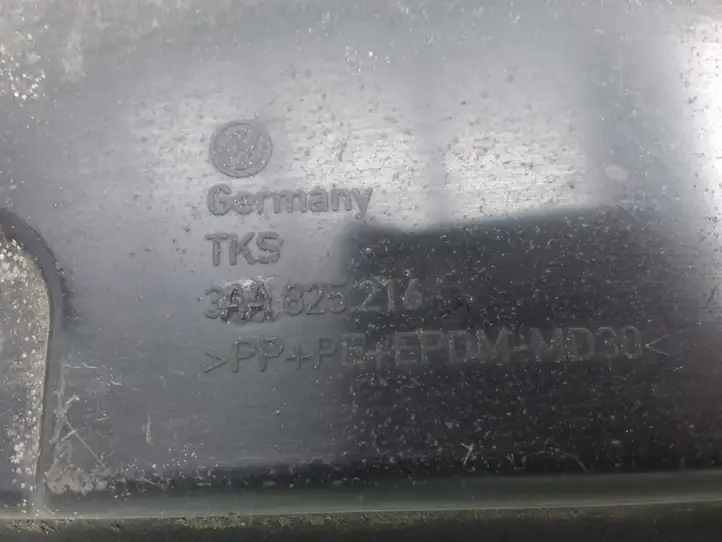 Volkswagen PASSAT B7 (2011 - 2014) 3AA825216 Прочие детали днища — фото 3