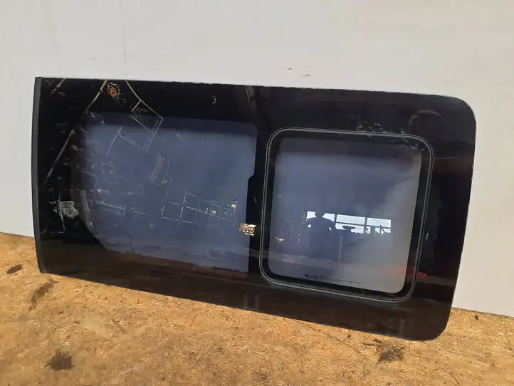 Hyundai H-1, Starex, Satellite (2007 - 2013) 43R000071 Стекло раздвижной двери — фото 1