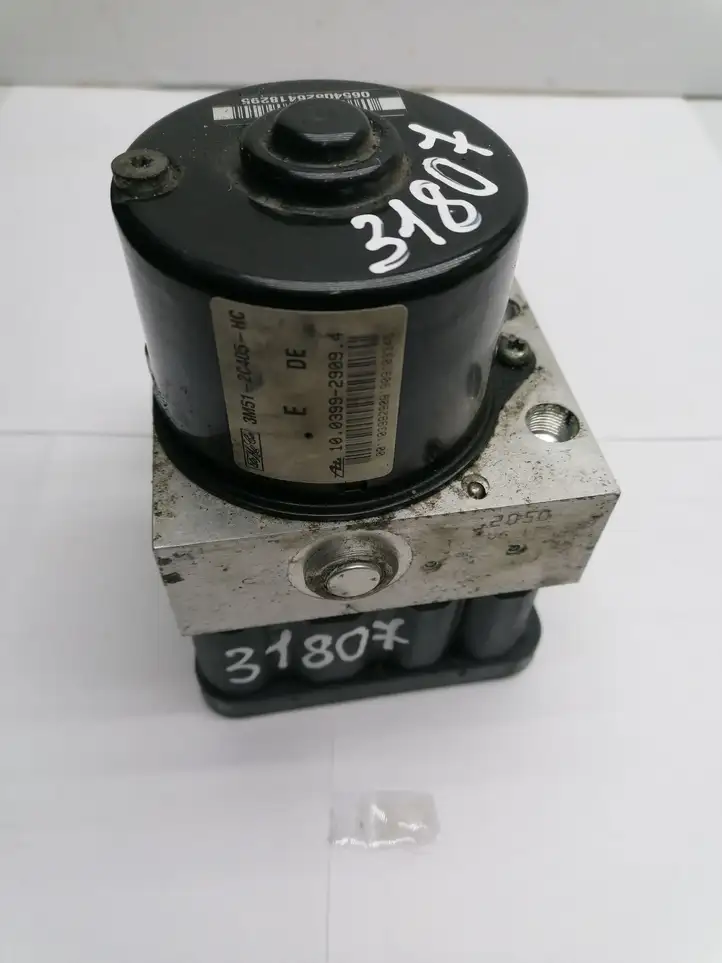 Ford Focus (2005 - 2008) 3M512C405HC ABS блок — фото 4
