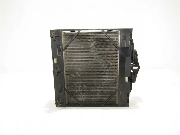 BMW 5 GT F07 (2010 - 2017)   Кронштейн масляного фильтра