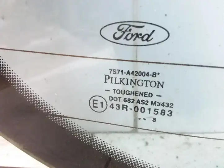 Ford Mondeo MK IV (2007 - 2014) 7S71A42004B Заднее стекло — фото 3