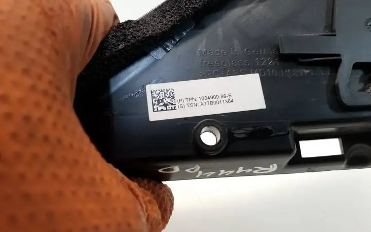 Tesla Model X (2015 - 2021) 103490999E Треугольное стекло кузова — фото 6