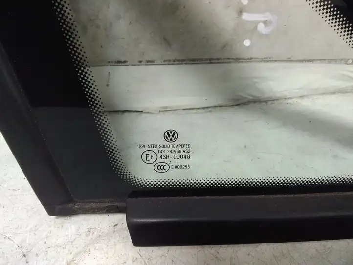 Volkswagen Touran I (2003 - 2010) Треугольное стекло кузова — фото 2
