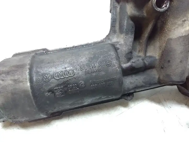 Volkswagen PASSAT B5.5 (2001 - 2005) 038115389 Кронштейн масляного фильтра — фото 5