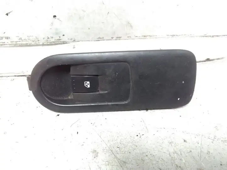 Renault Scenic II - Grand scenic II (2003 - 2006) 156013740 Блок кнопок стеклоподъемников — фото 1