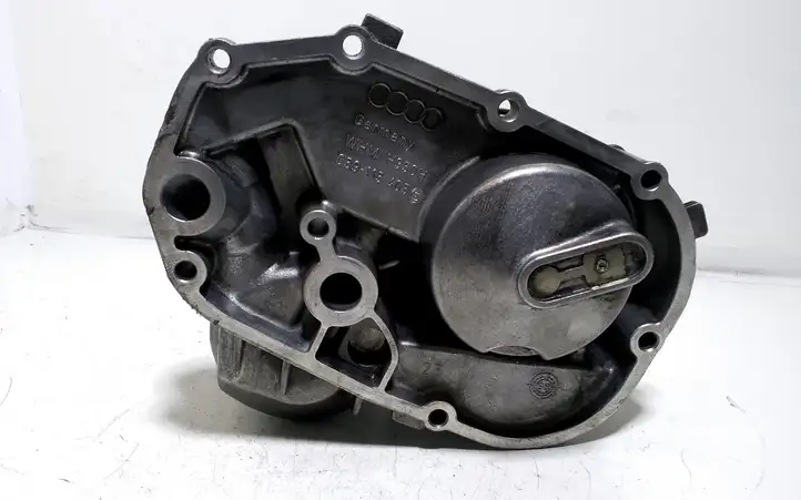 Audi A6 S6 C5 4B (1997 - 2001) 059115405C Кронштейн масляного фильтра — фото 4