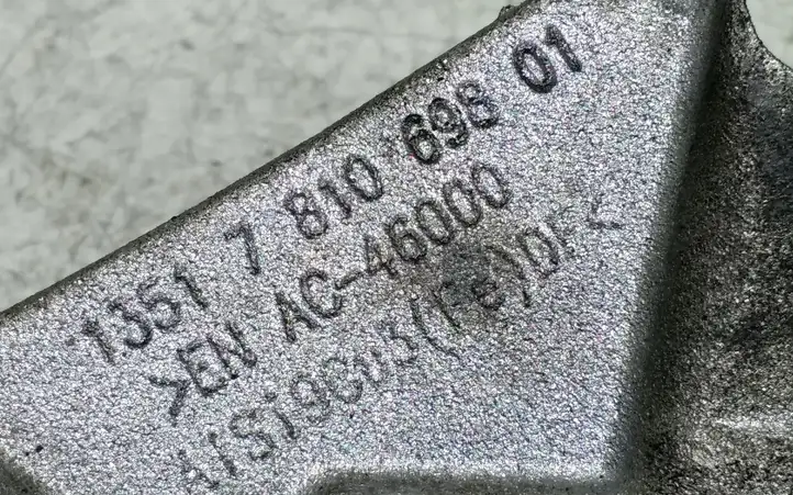 BMW 3 F30 F35 F31 (2012 - 2018) 7810698 Кронштейн топливного насоса — фото 4