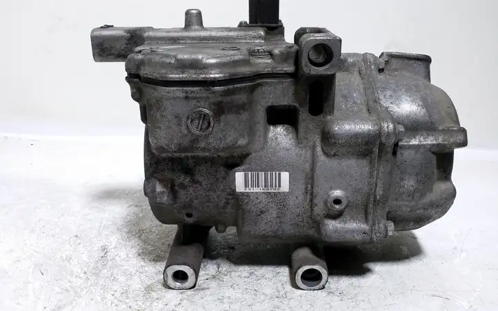 Toyota Yaris (2009 - 2012) 0422000512 Компрессор (насос) кондиционера воздуха — фото 1