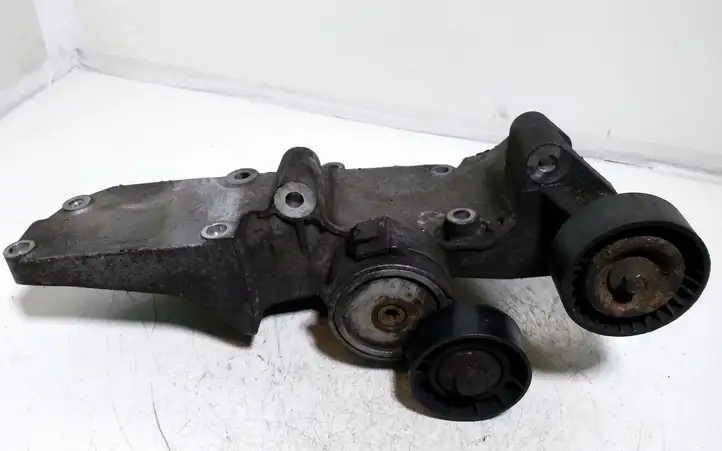 Ford Mondeo MK IV (2007 - 2014) 9662533080 Кронштейн генератора — фото 1