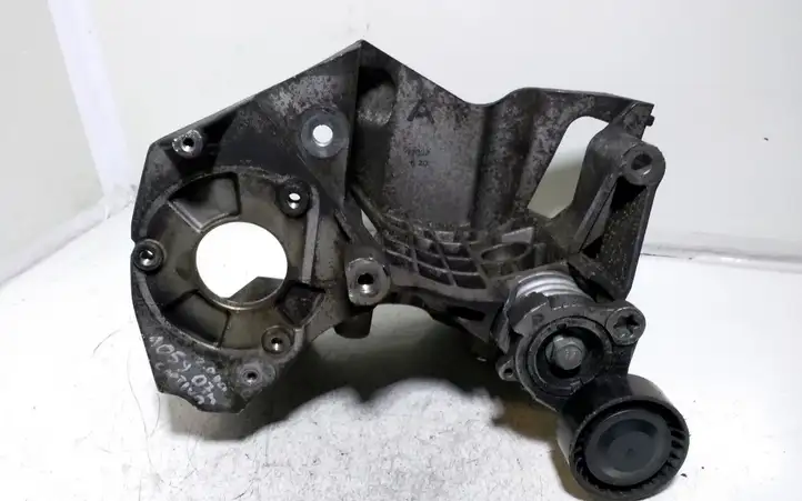 Chevrolet Captiva (2006 - 2011) 96440531 Кронштейн топливного насоса — фото 1