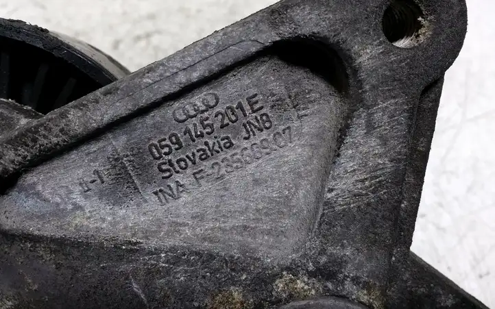 Audi A6 S6 C6 4F (2004 - 2008) 059145201 Натяжитель ремня генератора — фото 3