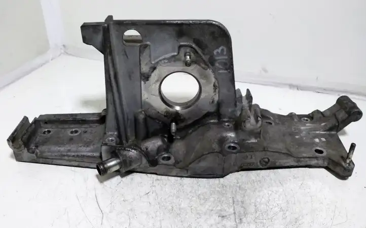 Subaru Forester SH (2008 - 2013) Кронштейн топливного насоса — фото 2
