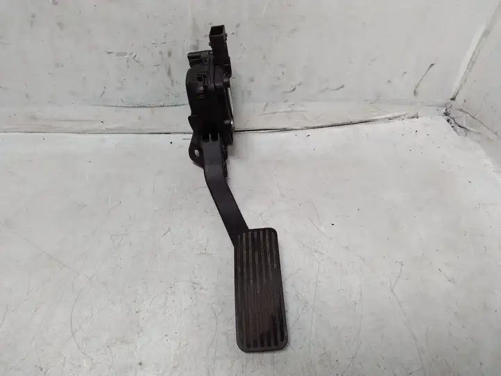 Opel Astra J (2012 - 2015) 6PV009765 Педаль акселератора — фото 2