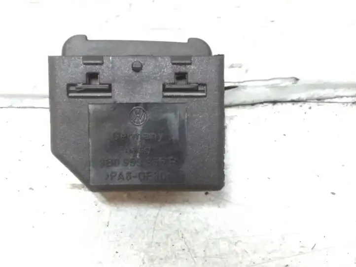 Volkswagen Bora (1998 - 2005) 3B0959855B Кнопка стеклоподъемников — фото 2