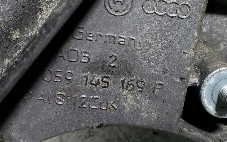 Audi A6 S6 C6 4F (2004 - 2008) 059145169P Кронштейн насоса ГУР — фото 4