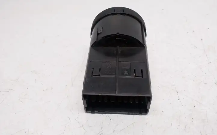Audi A4 S4 B6 8E 8H (2000 - 2006) 8E0941531 Включатель фонарей — фото 2