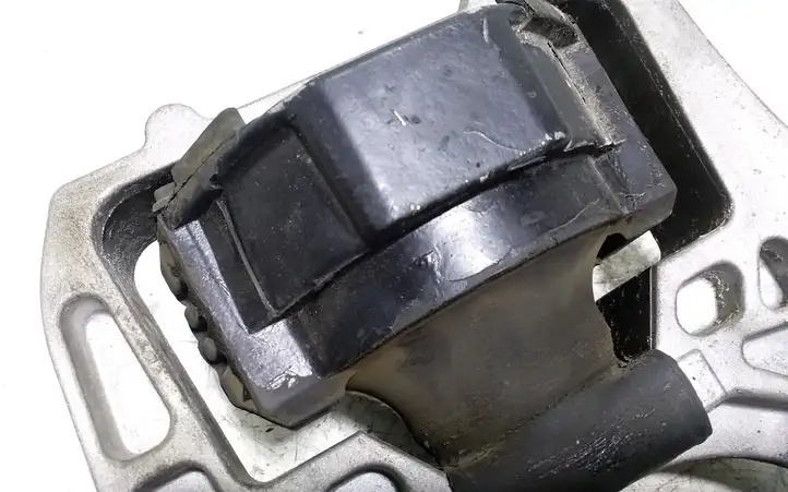 Mazda 3 I (2003 - 2006) Опора двигателя — фото 3