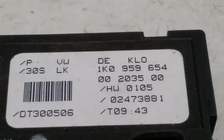 Audi A3/S3 8P (2004 - 2008) 1K0959654 Датчик угла поворота руля — фото 2
